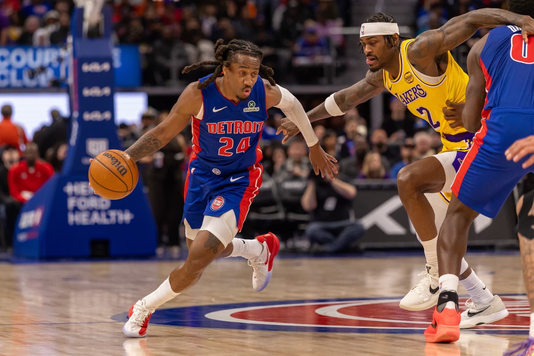 Daniss Jenkins stoppe la série de 9 victoires des Lakers malgré l’absence de Cunningham