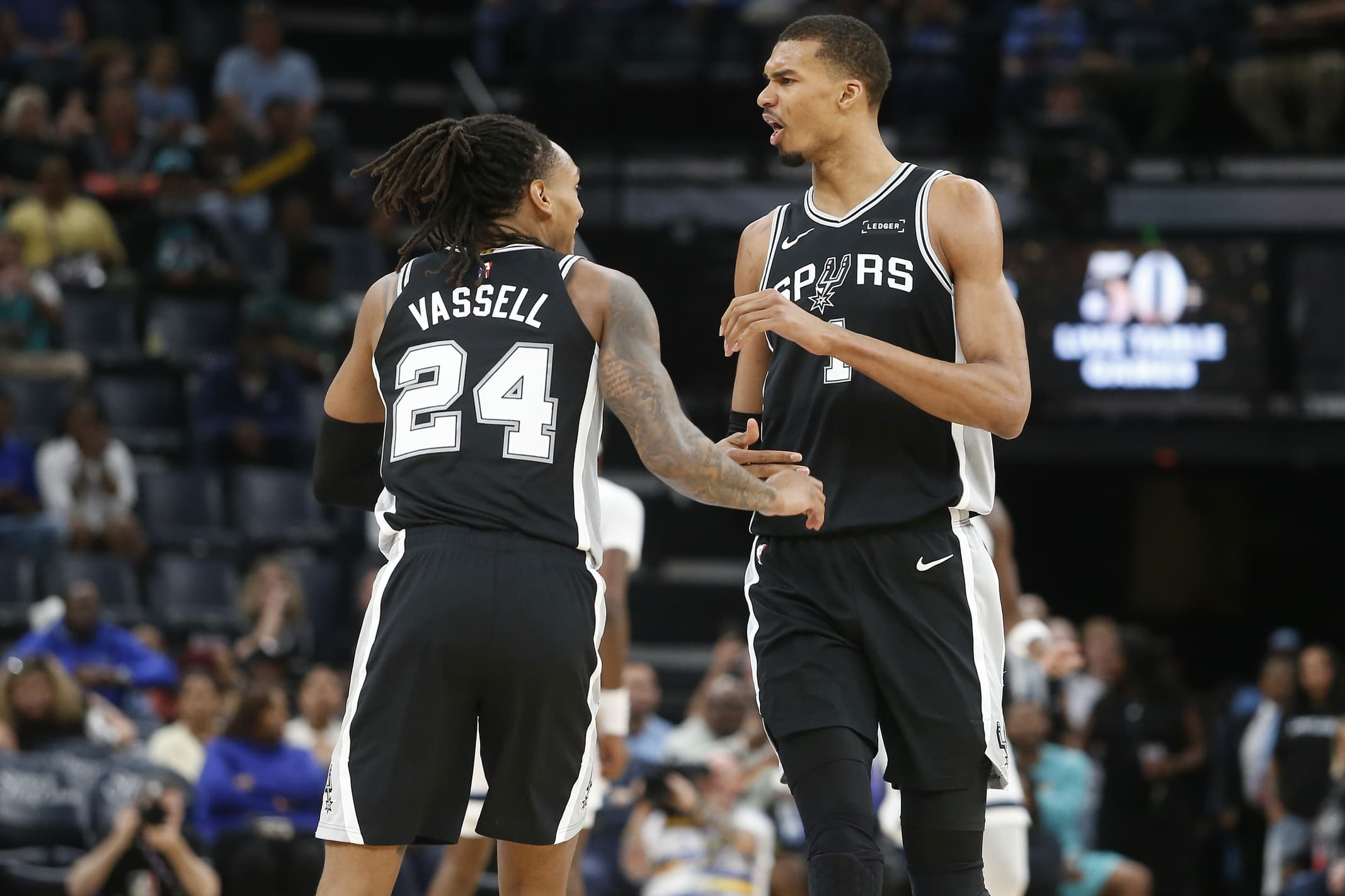 Victor Wembanyama propulse San Antonio : les Spurs assurent l’avantage du terrain en playoffs et rêvent plus grand