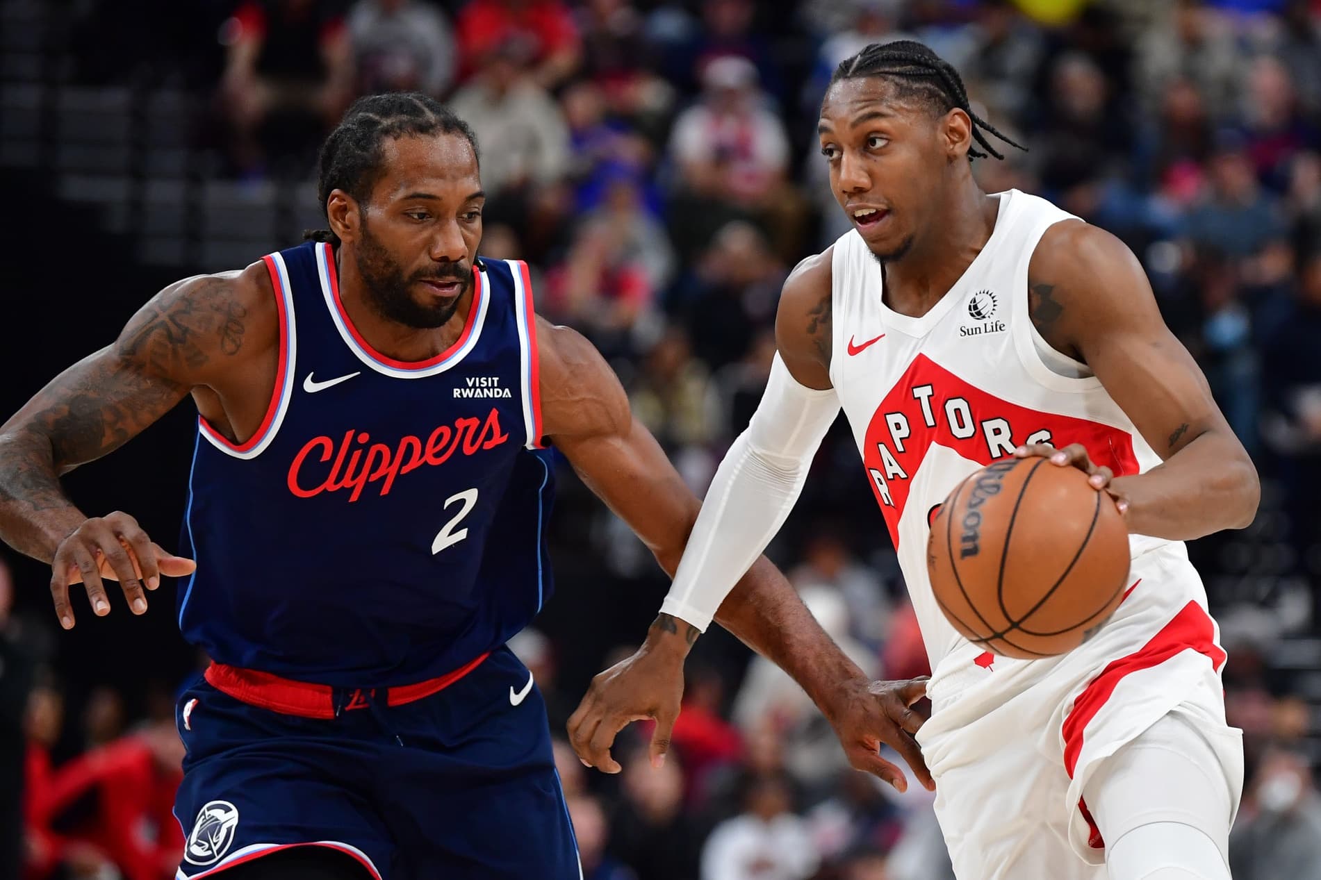 Kawhi Leonard mène les Clippers vers une victoire convaincante contre son ancienne équipe