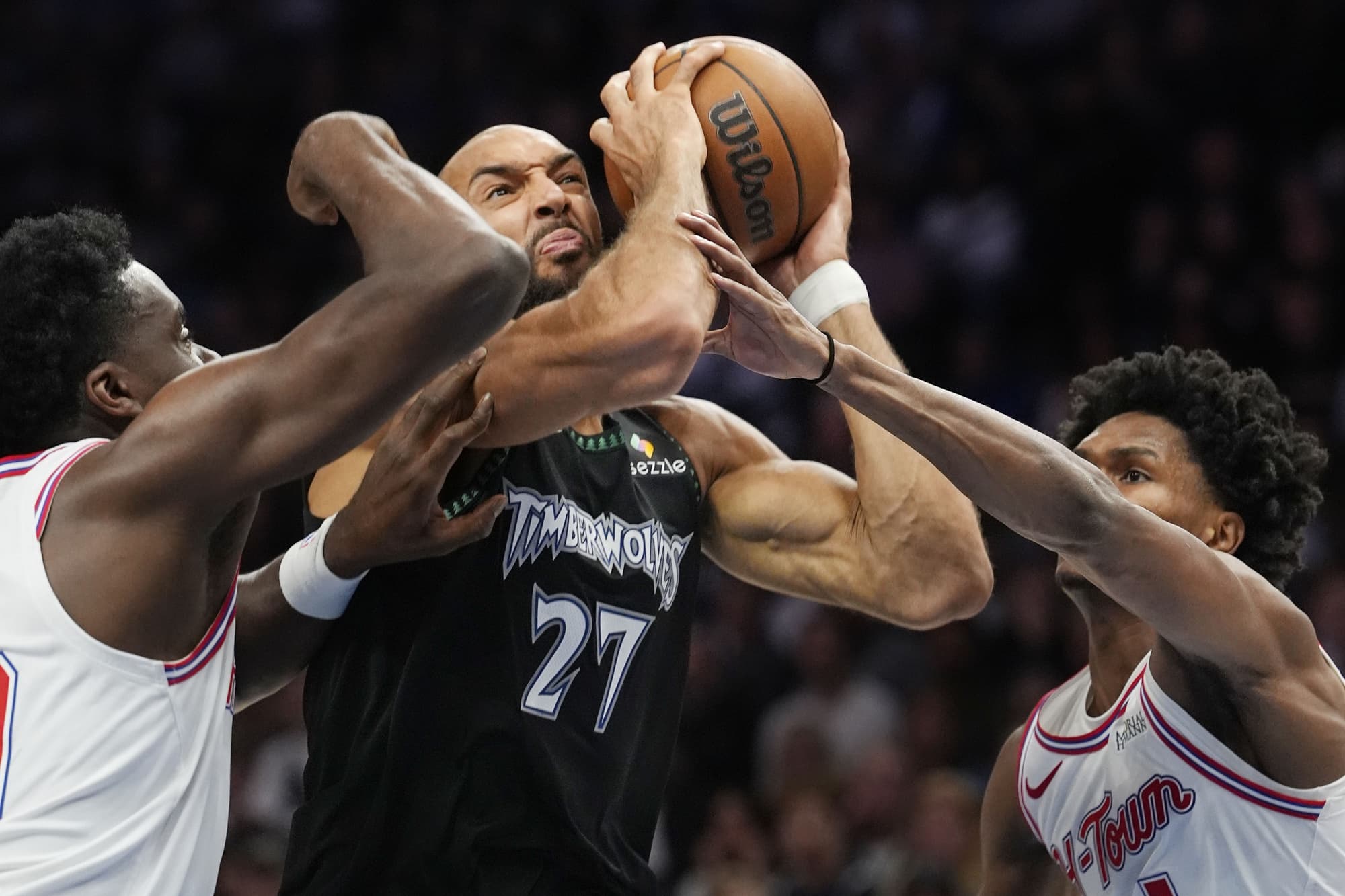Les Wolves de Gobert s’offrent les Rockets après un retard de 13 points en prolongation
