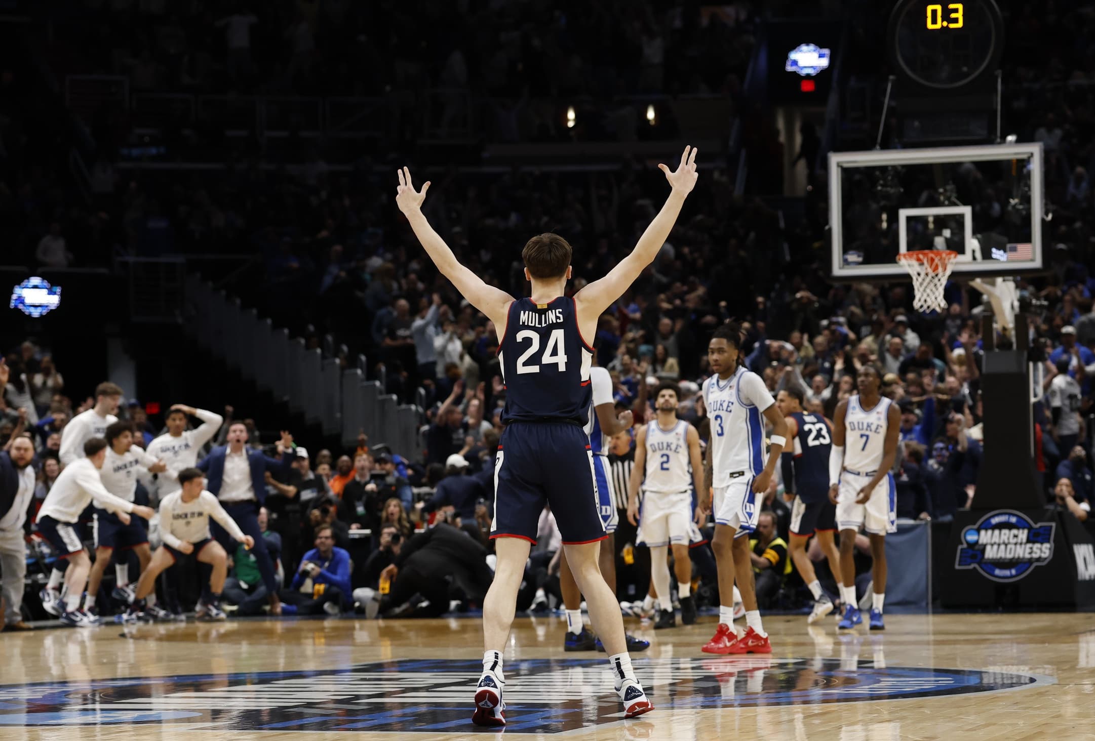 UConn propulsé au Final Four grâce à l’un des plus grands tirs de l’histoire de la NCAA