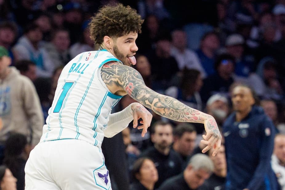 LaMelo Ball mène Charlotte vers une quatrième victoire consécutive contre Minnesota