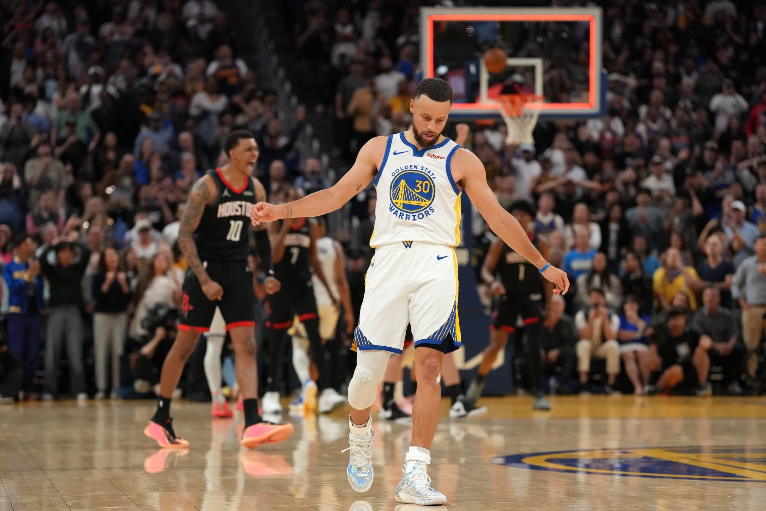 Stephen Curry marque son retour avec les Warriors, Durant gâche la fête