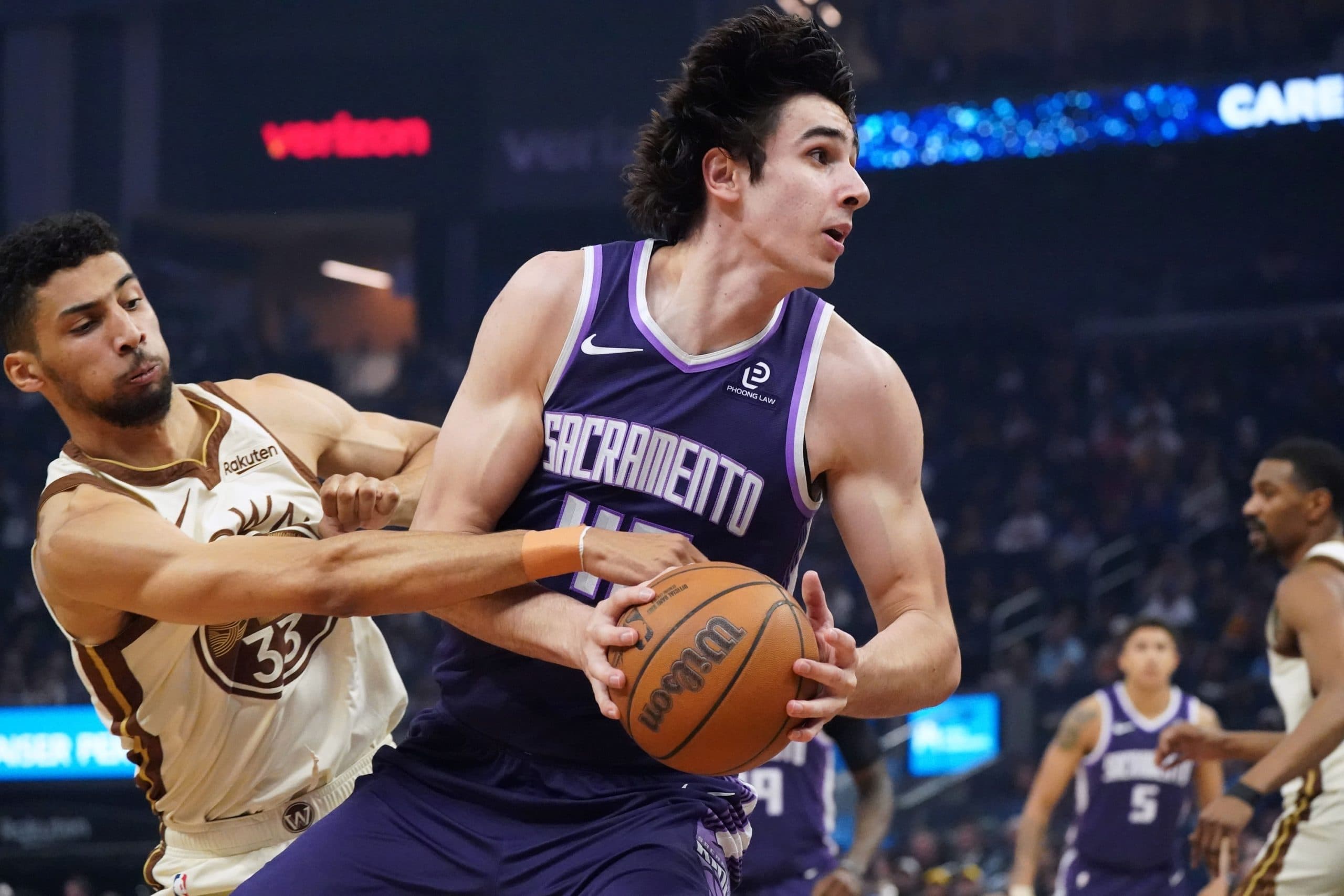 Raynaud se distingue pour son anniversaire, Killian Hayes élève ses standards