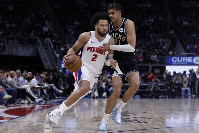 Cade Cunningham de retour contre les Bucks d’Ousmane Dieng : double-double victorieux après son pneumothorax