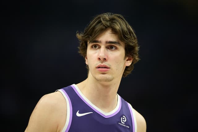 Maxime Raynaud sélectionné dans la All-Rookie Second Team NBA 2025-2026