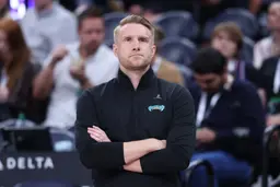 Tuomas Iisalo a passé l'intégralité de la saison 2025-2026 sur le banc des Memphis Grizzlies