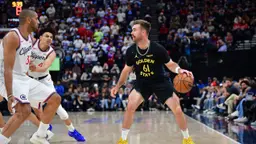 Pat Spencer poursuit son ascension en NBA et rejoint les Suns