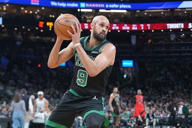 Derrick White dans le viseur des Wolves pour renforcer leur backcourt ?