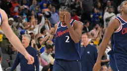 Le transfert de Kawhi Leonard à Toronto suspendu par une enquête de la NBA