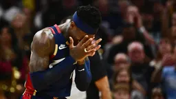 Dennis Schröder décrit le rôle "difficile" de jouer derrière Donovan Mitchell et James Harden