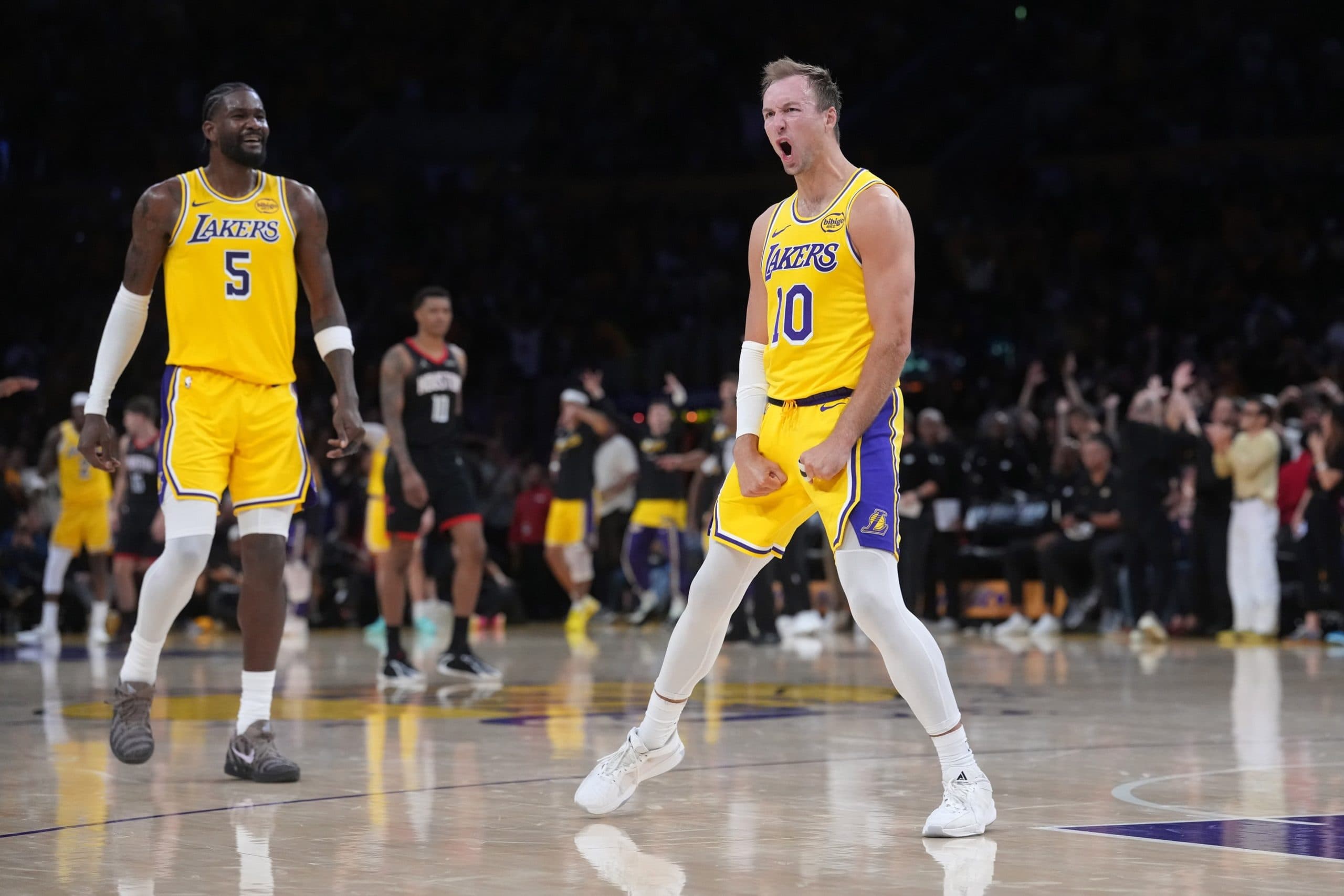 Lakers-Rockets : Luke Kennard brille dans la victoire au match 1 des playoffs
