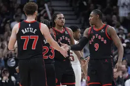 La second unit des Raptors avec Collin Murray-Boyles et Jamison Battle renverse les Cavaliers