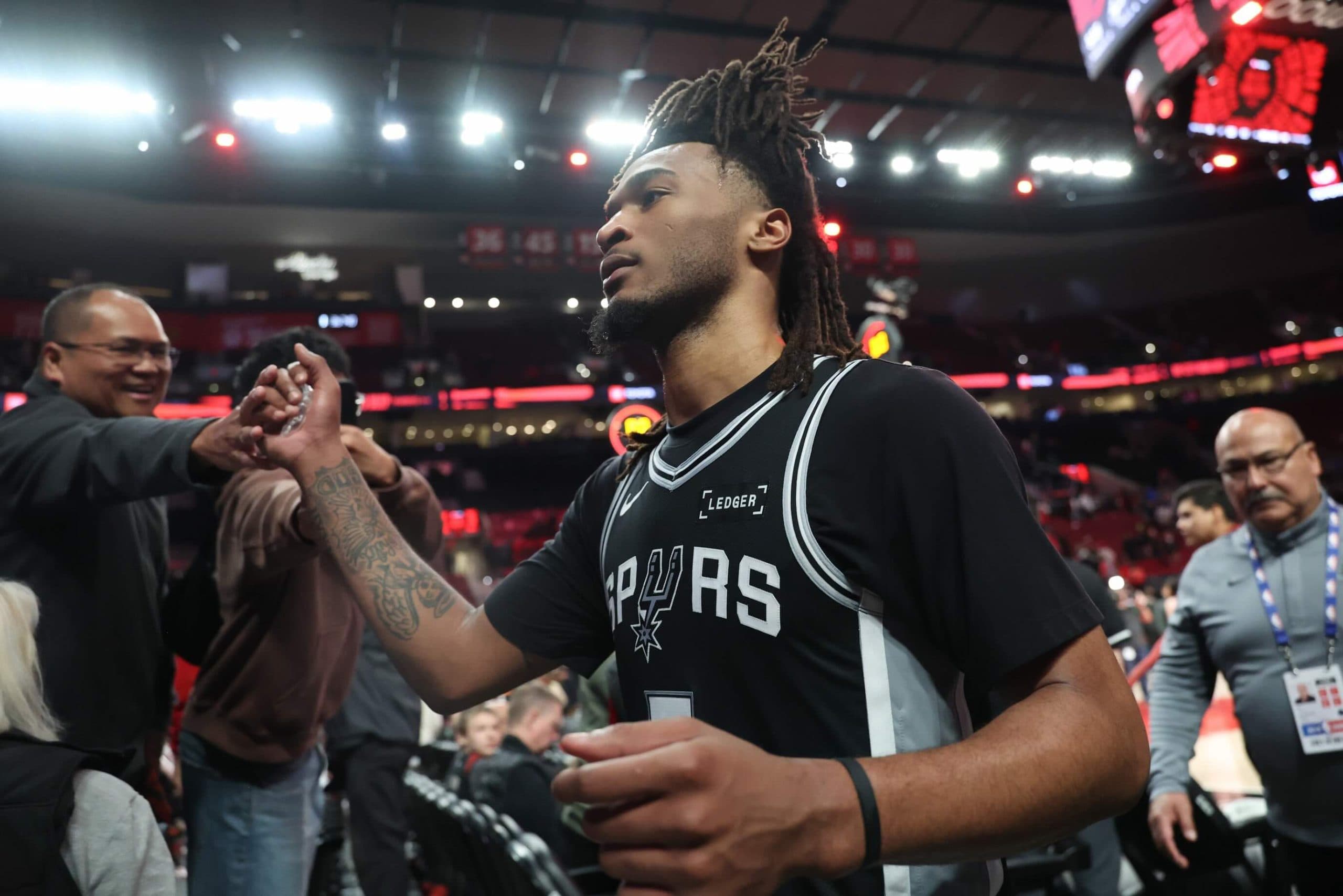 Playoffs NBA : les Spurs dominent les Blazers malgré l’absence de Wembanyama !