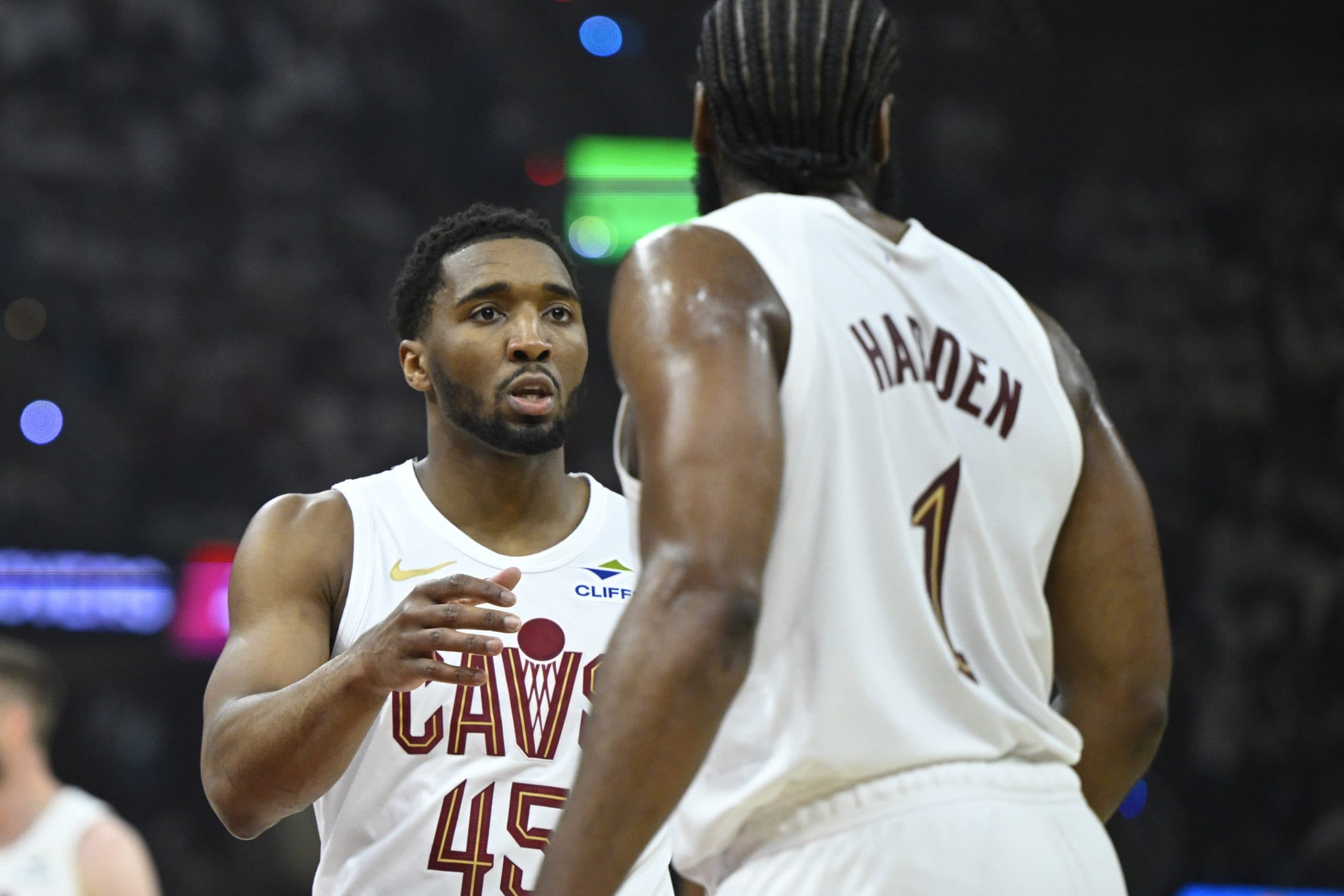 Balayés par les Knicks, Donovan Mitchell et James Harden refusent d’enterrer le projet des Cavs