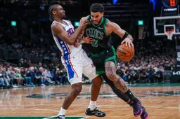 Jayson Tatum face aux Sixers dans une série tendue où Boston cherche à conclure sous la pression de Philadelphie.