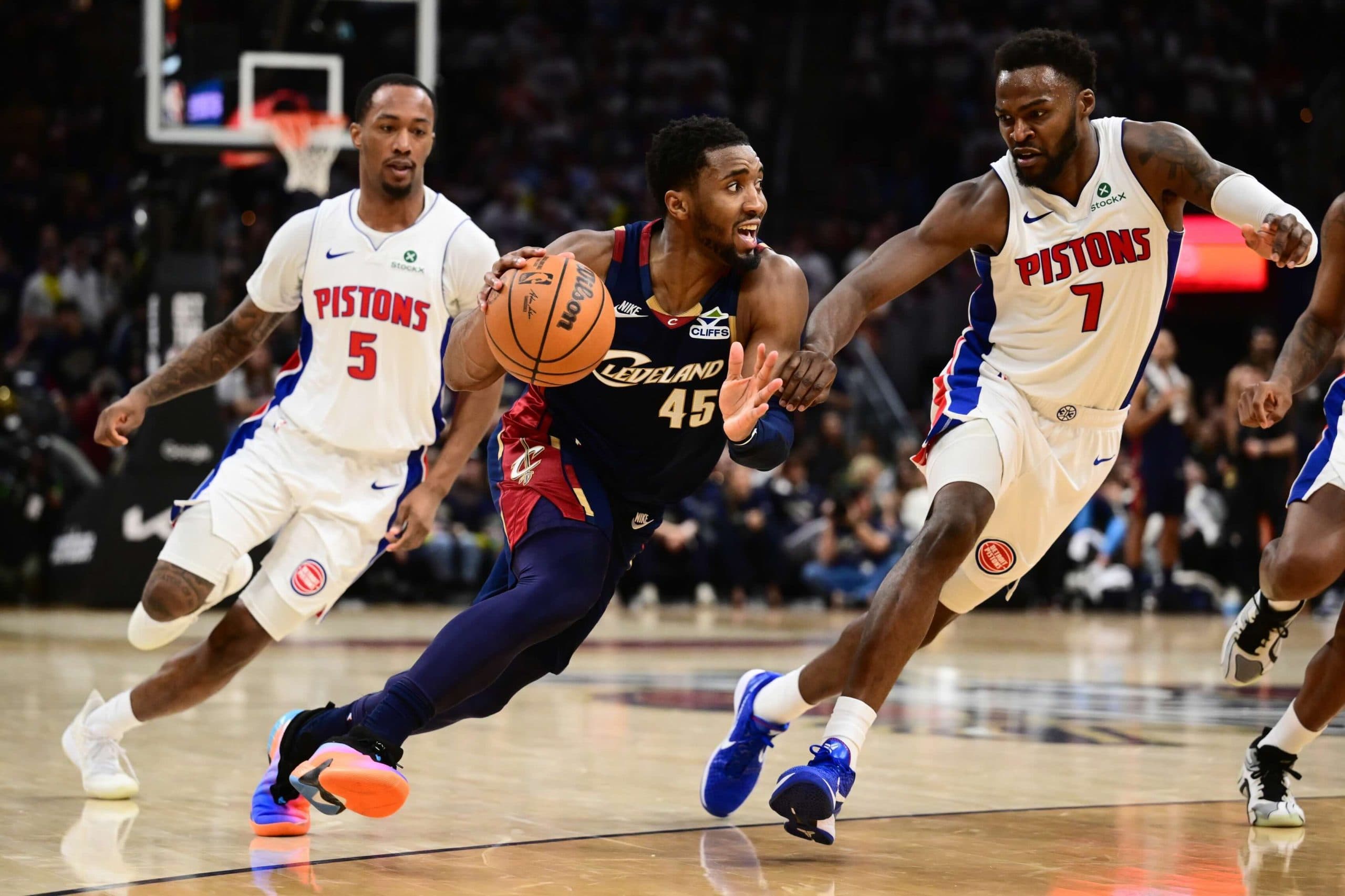 Playoffs NBA : Donovan Mitchell et les Cavs pulvérisent les Pistons pour revenir à égalité