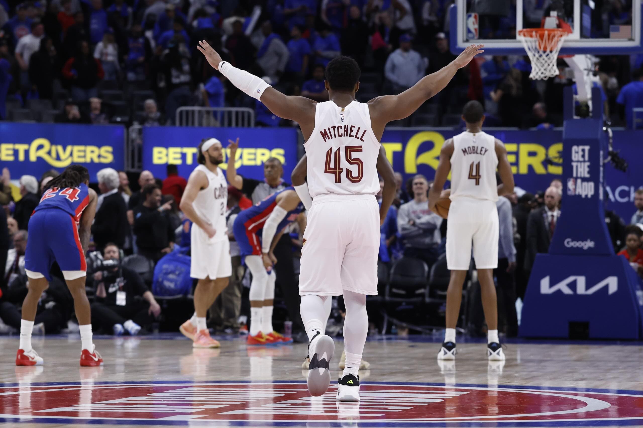 Playoffs NBA : les Cavaliers arrachent la victoire en prolongation et prennent l’avantage face aux Pistons !