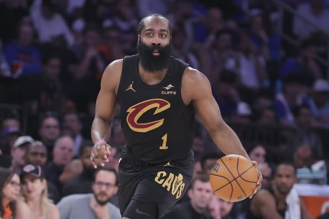 « Continue d’être toi-même » : Les Cavs prennent la défense de James Harden après le fiasco du Game 1