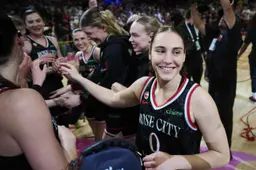 Cette saison avec Portland, Carla Leite cumule 15,2 points, 1,6 rebonds et 5,2 passes de moyenne.