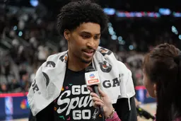 Dylan Harper a reposté du contenu incriminant De'Aaron Fox au sortir du Game 1 des finales NBA opposant les Spurs et les Knicks.