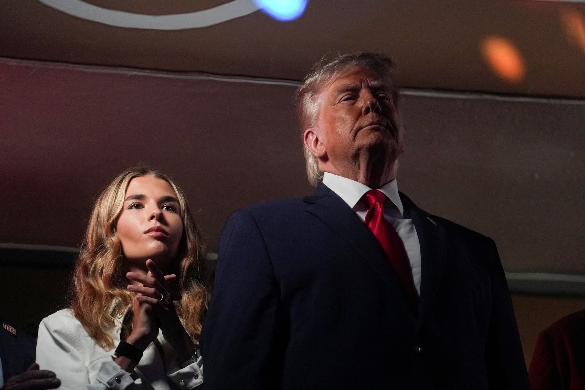 Finales NBA : Donald Trump hué par le Garden lors de l’hymne national