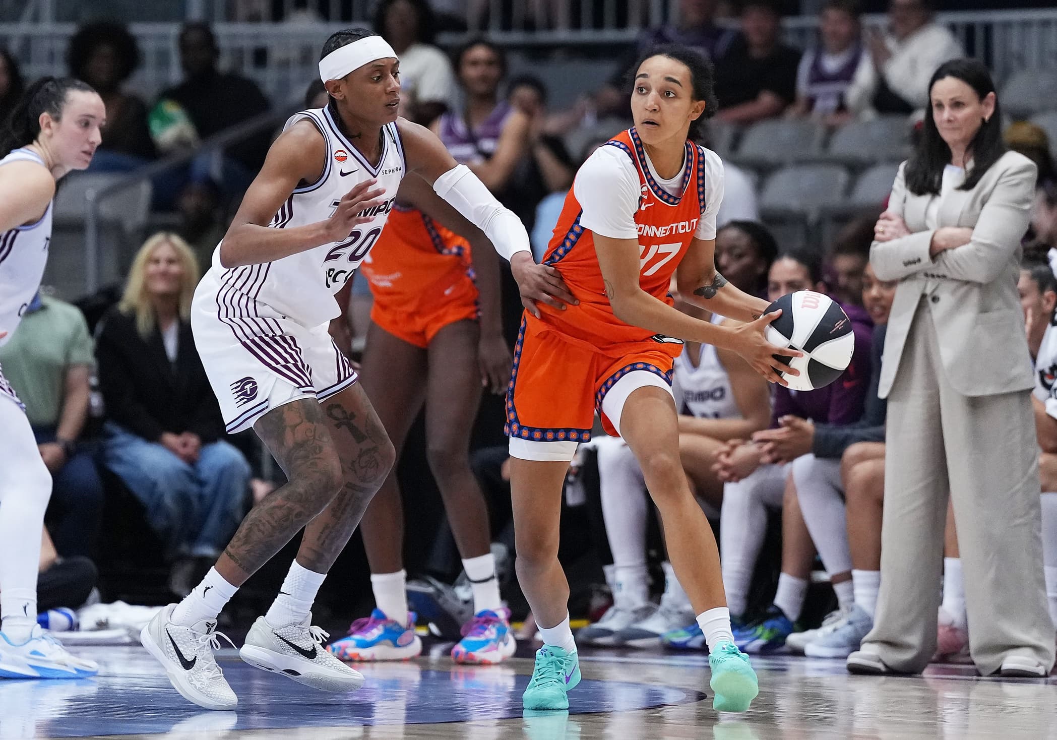 Leila Lacan bat son record de points en WNBA, mais Connecticut perd encore