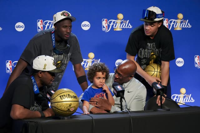 Mohamed Diawara, Pacôme Dadiet (et même Guerschon Yabusele ?!) rejoignent la liste des Français champions NBA