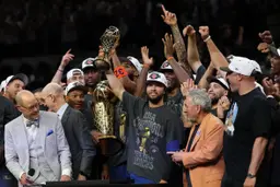 Jalen Brunson a marqué les esprits en offrant ce titre à New York après 53 ans de disette.