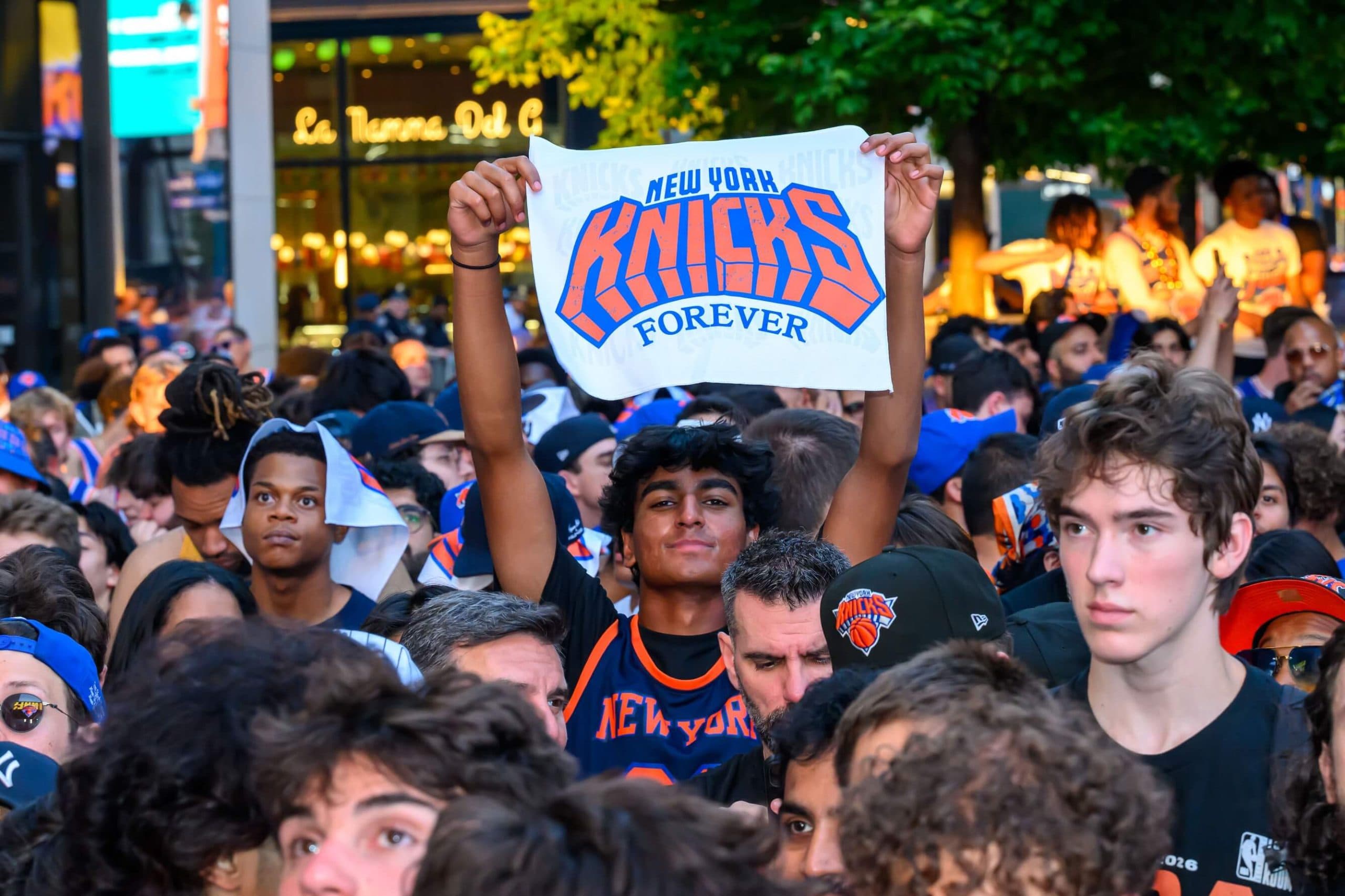 La ville de New York voit grand pour la parade des Knicks !