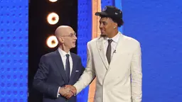 Fan de Kyrie Irving,Yaxel lendeborg "détestait" Stephen Curry