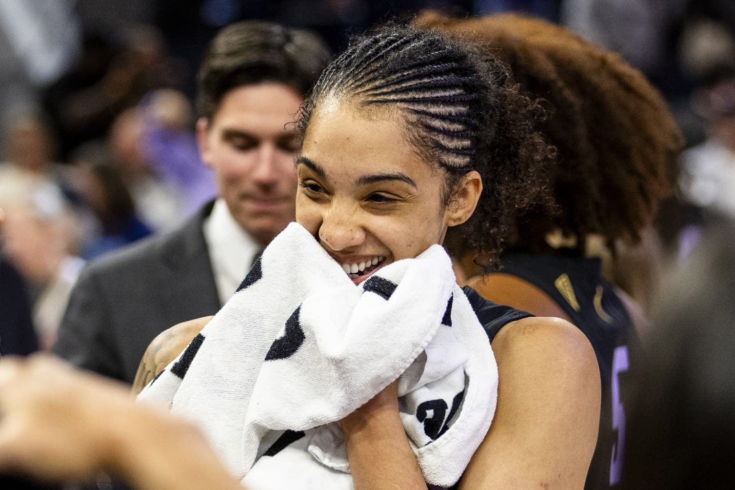 Gabby Williams continue d’écrire l’histoire : première Française titulaire au All-Star Game WNBA !