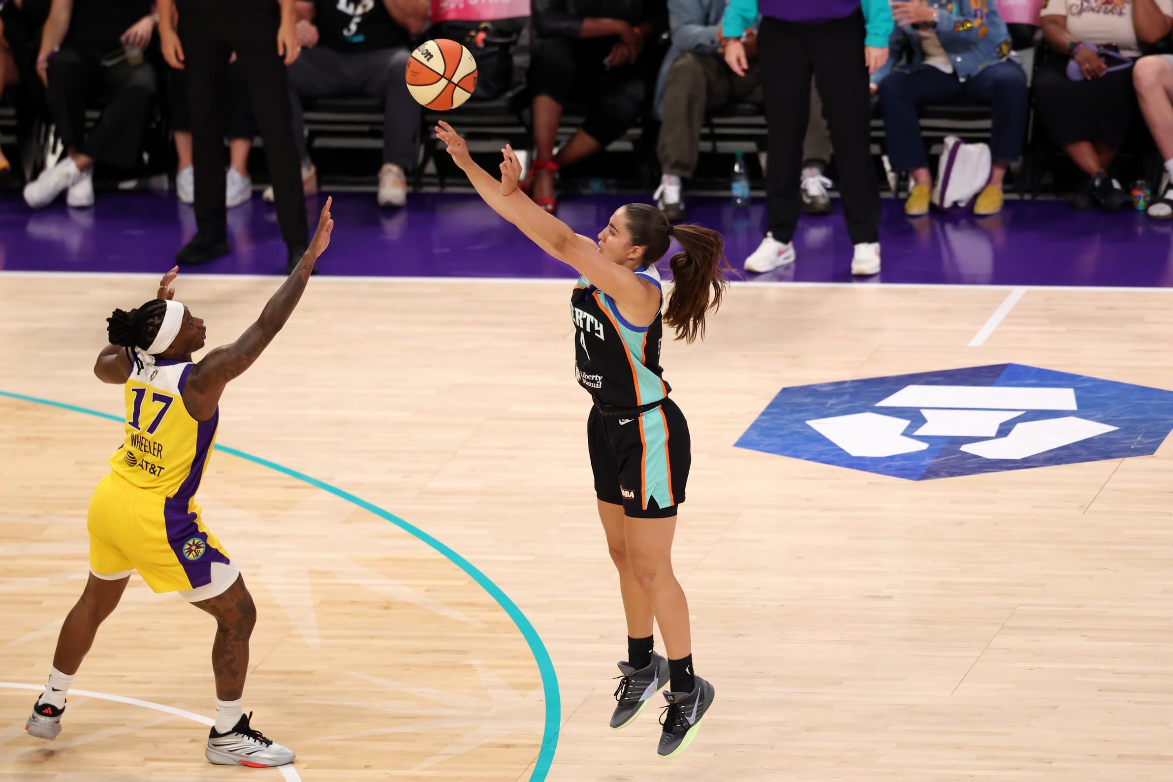 Marine Fauthoux établit son nouveau record en WNBA, Dominique Malonga touchée au dos