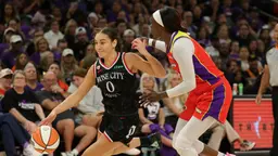 Carla Leite a mené Portland à la victoire à Phoenix dimanche en WNBA, lors d'une soirée consacrée au retrait du maillot de Diana Taurasi.