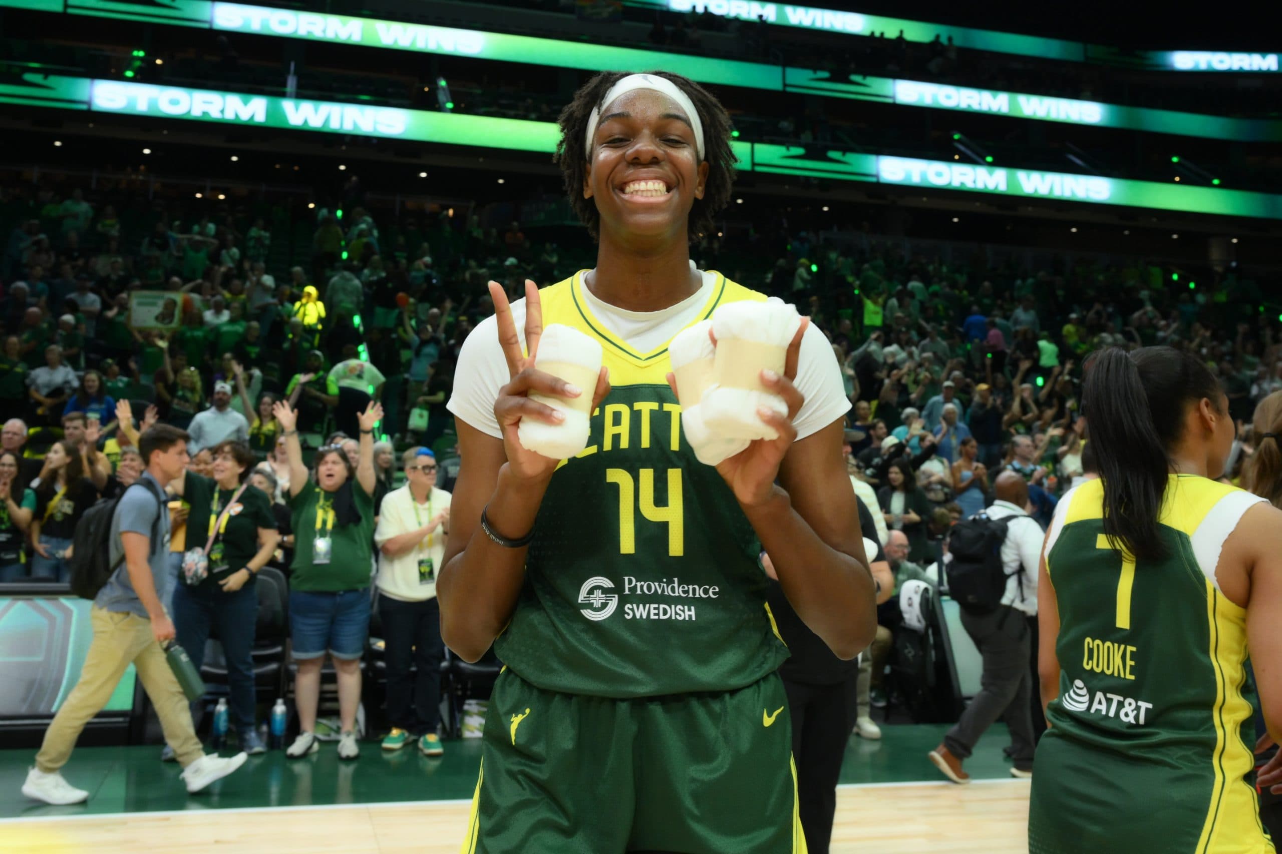 Dominique Malonga et Janelle Salaün brillent avant la Coupe du monde, Nell Angloma valide son deuxième meilleur total offensif de la saison