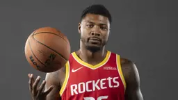 Marcus Smart estime que les Lakers lui ont manqué de respect avec leur offre et explique pourquoi il a préféré rejoindre les Houston Rockets.