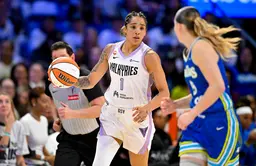 Les 36 points de Gabby Williams n'ont pas suffi : Dallas arrache un match 3.