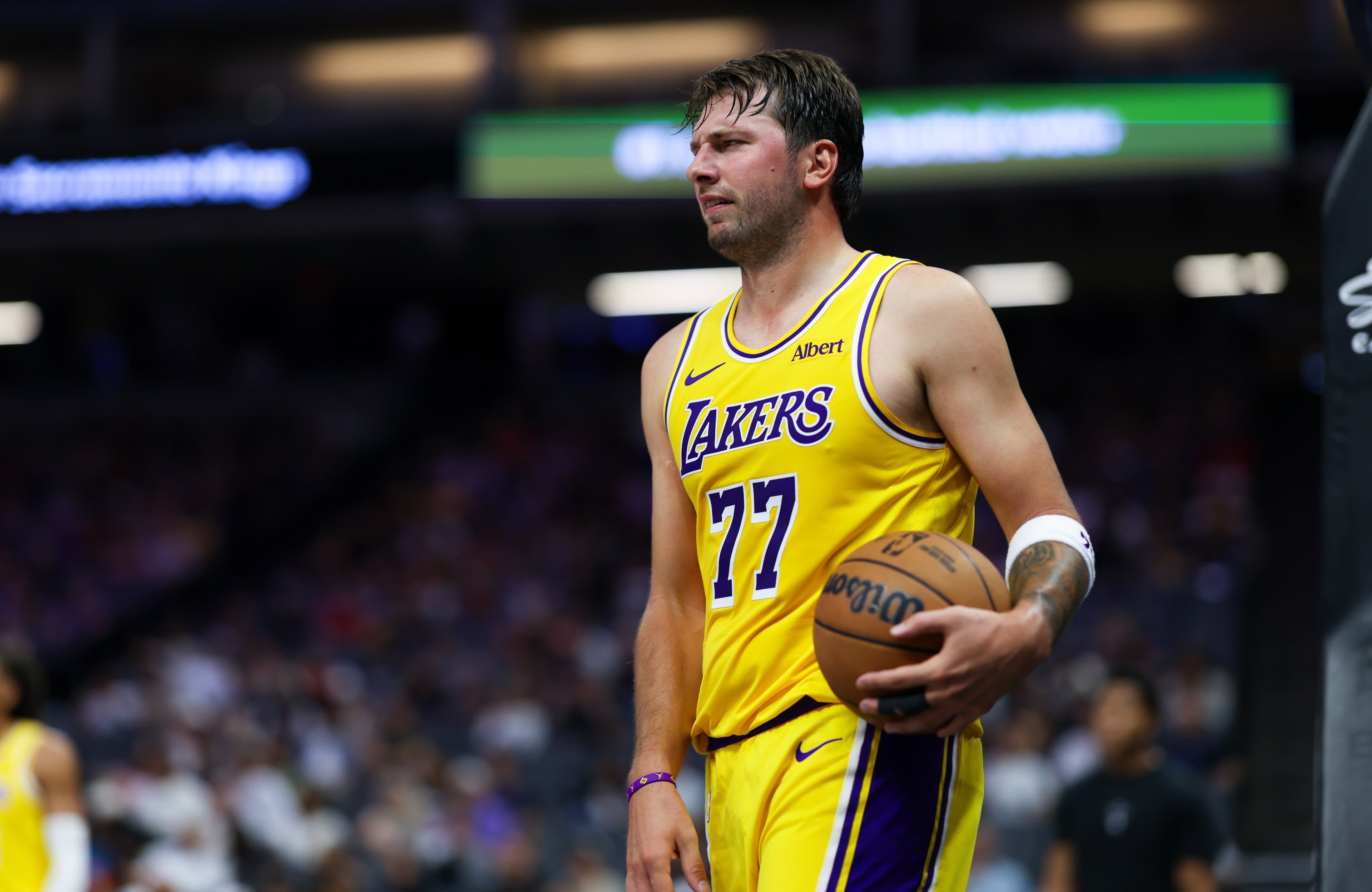 Lakers : Plus de peur que de mal pour Luka Doncic