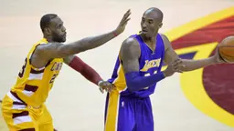 Estimant que les critiques visant LeBron James étaient injustifiées, Chris Bosh NBA n'a pas hésité à comparer le King à d'autres légendes NBA