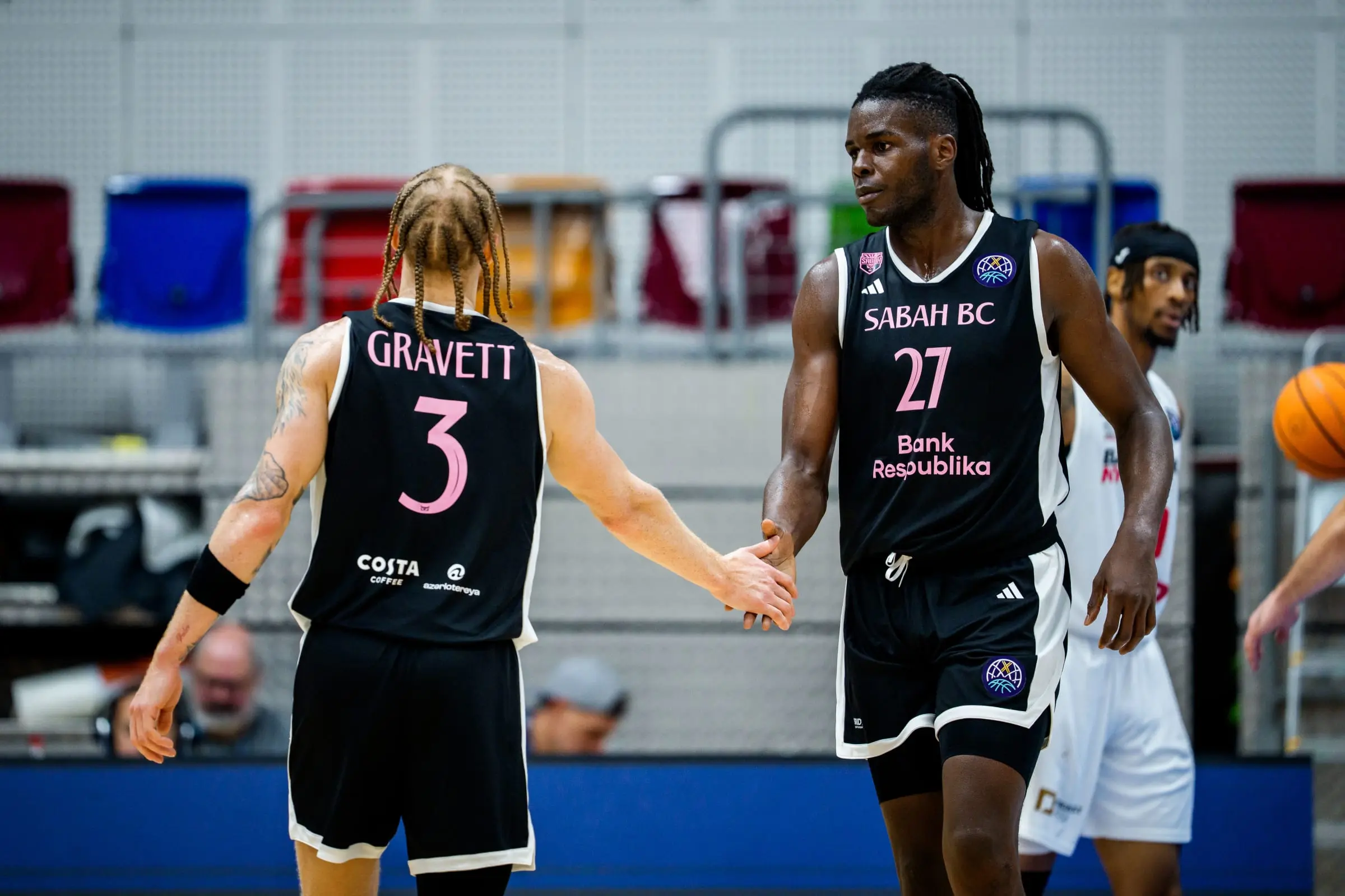 44 d’évaluation en 23 minutes : Jean-Marc Pansa cartonne en Azerbaïdjan