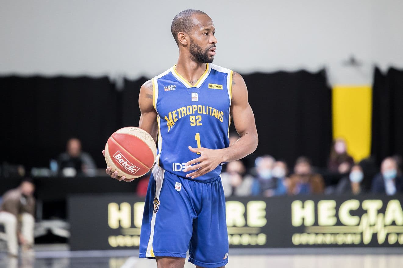 Valence, Badalone et Malaga intéressés par Will Cummings