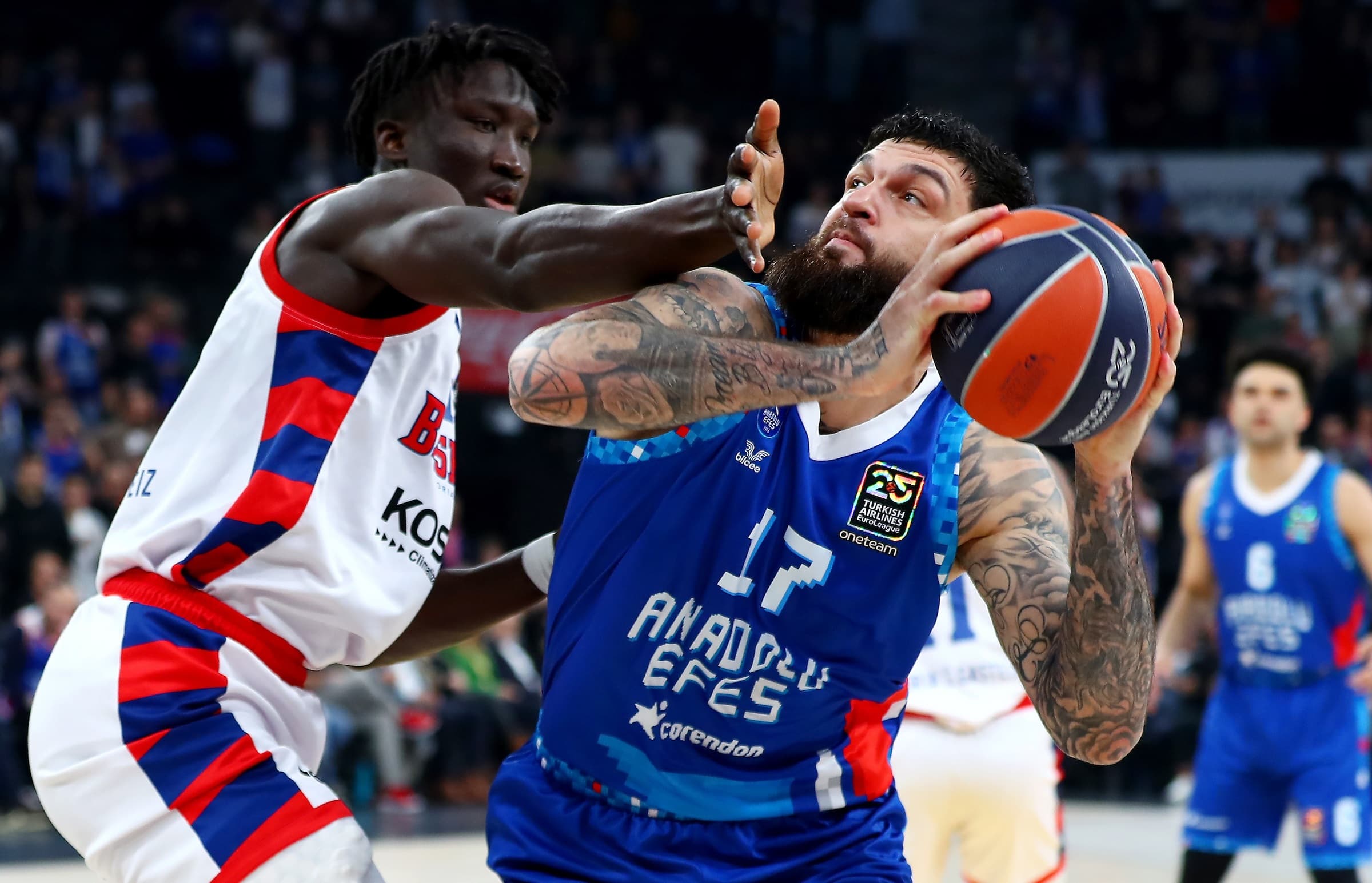 Rodrigue Beaubois et Vincent Poirier brillent face à Baskonia, l’Anadolu Efes poursuit sa remontée