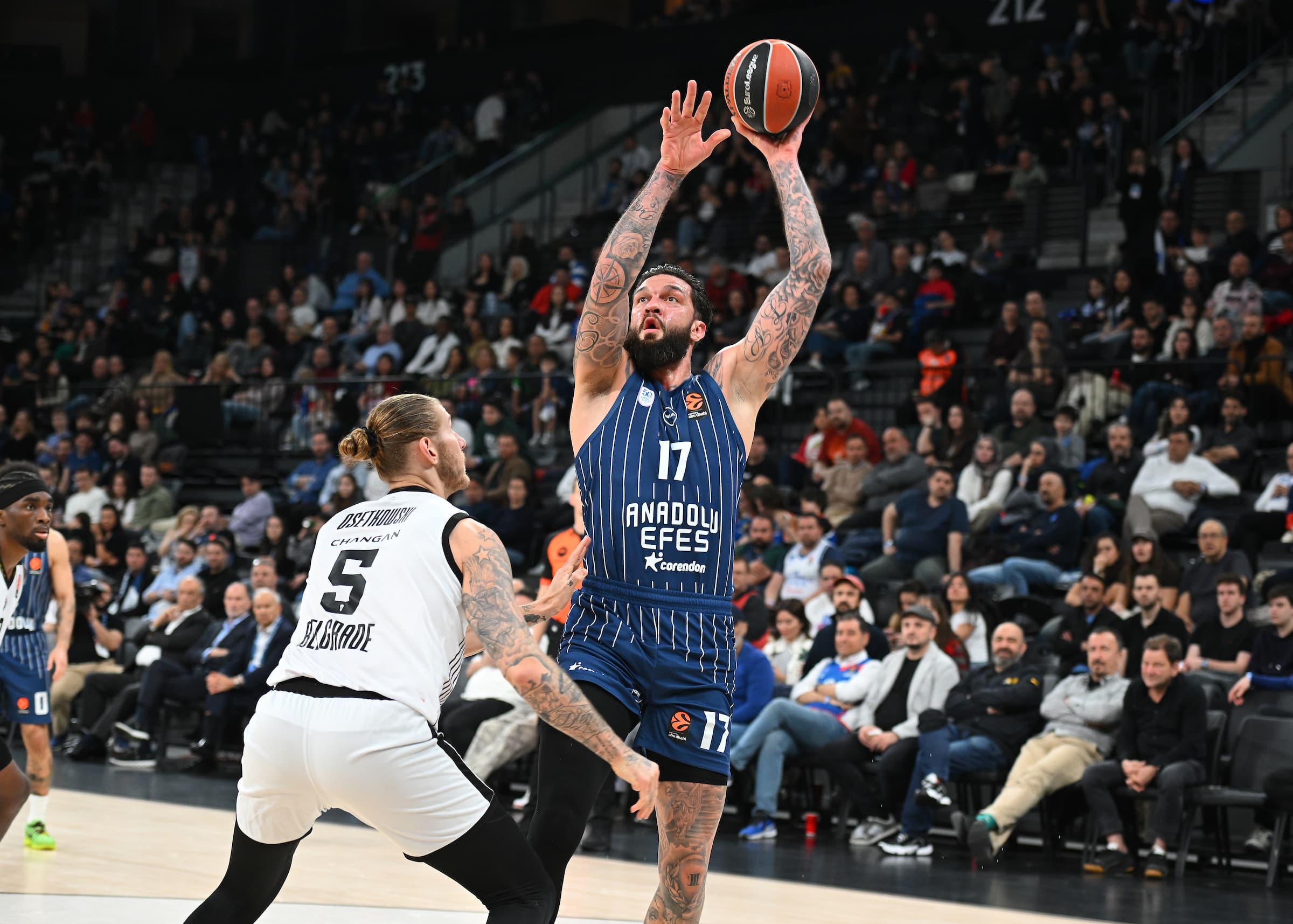Vincent Poirier retrouve son meilleur niveau, l’Anadolu Efes stoppe la série du Partizan