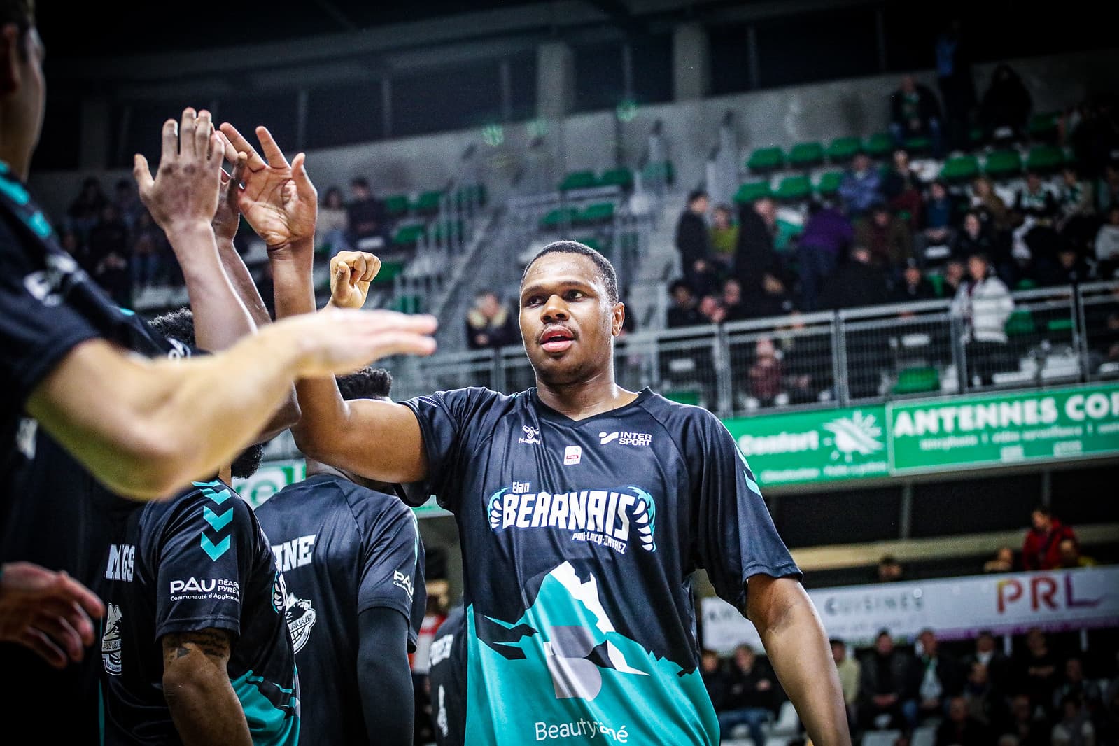 L’Élan béarnais sans Vitalis Chikoko ni chrono des 24 secondes contre Monaco