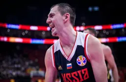 Vitaly Fridzon a remporté deux médailles de bronze internationales avec la Russie.