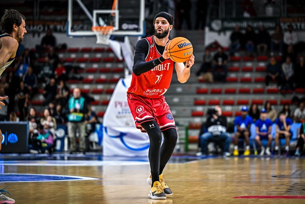 Après Cholet, Vojtěch Hruban file à Scafati