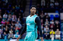 Walter Whyte avec l'Elan béarnais