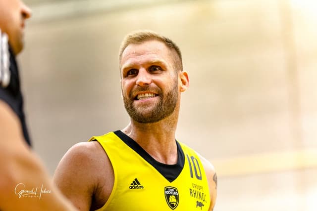 Week-end doré pour le Stade Rochelais : au buzzer, Gaëtan Clerc envoie La Rochelle en finale !