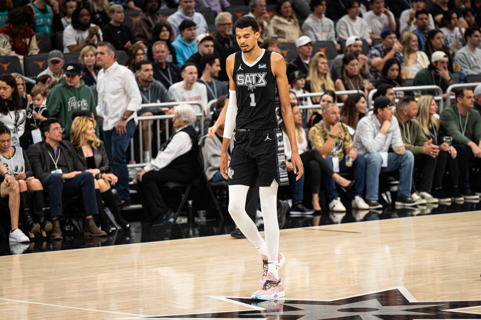 Victor Wembanyama manque le dernier tir, les Spurs battus sur le fil par Memphis