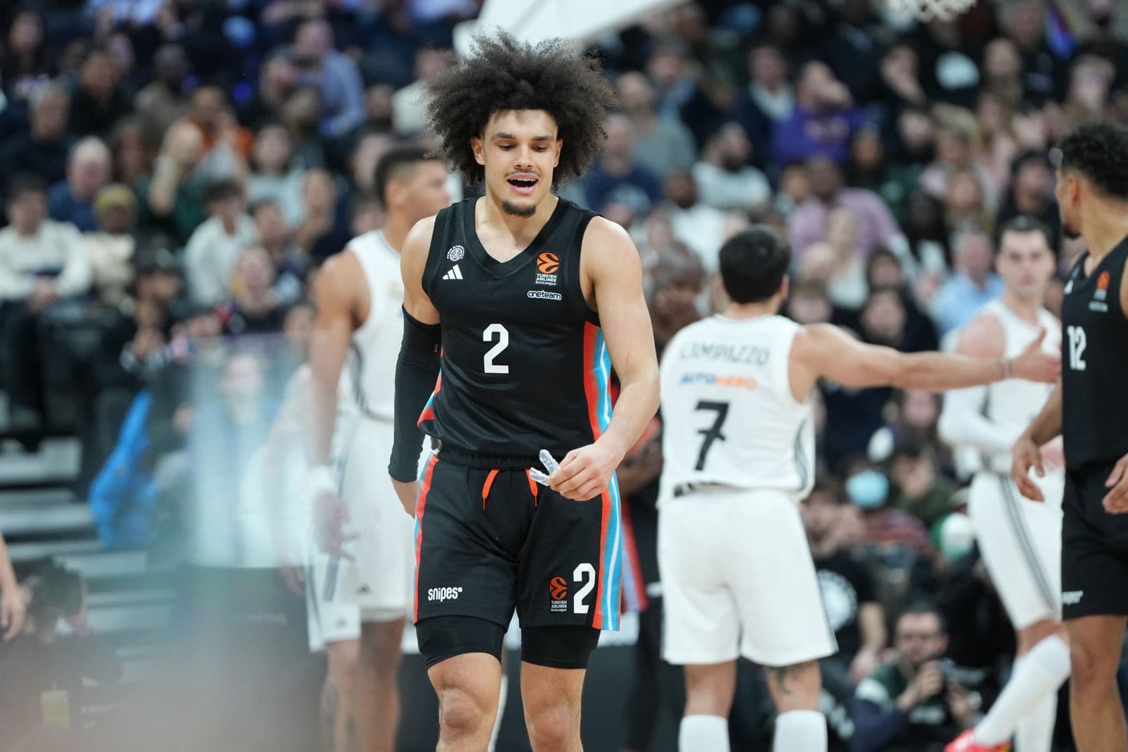 Sans T.J. Shorts, Paris ne passe pas si loin contre le Real Madrid